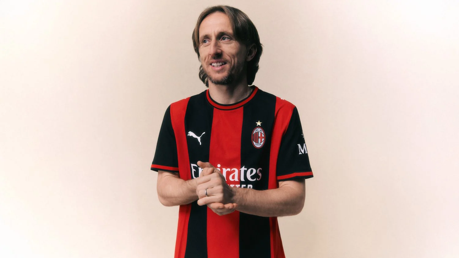 PUMA_AC-Milan_Home_Matchwear_Modric